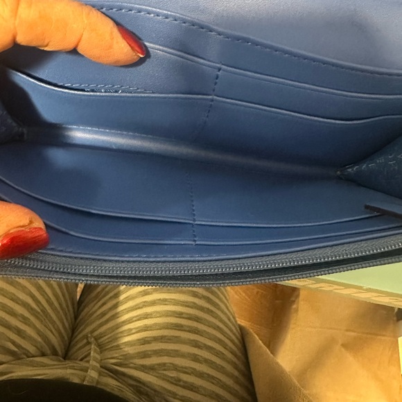 Kate Spade Envelope Wallet - Picture 5 of 8